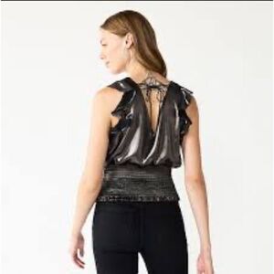 Nine West Sleeveless Ruffle Smocked Hem Top Size Large Metallic